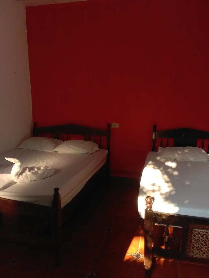 Hostal Casa Ivana Леон Екстер'єр фото