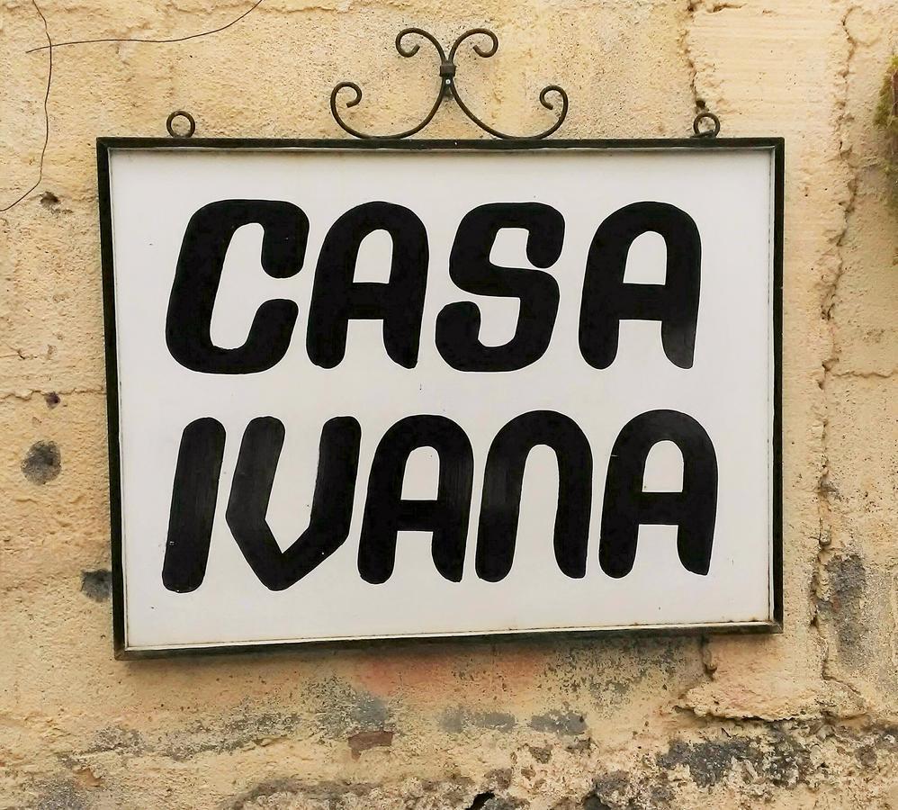 Hostal Casa Ivana Леон Екстер'єр фото