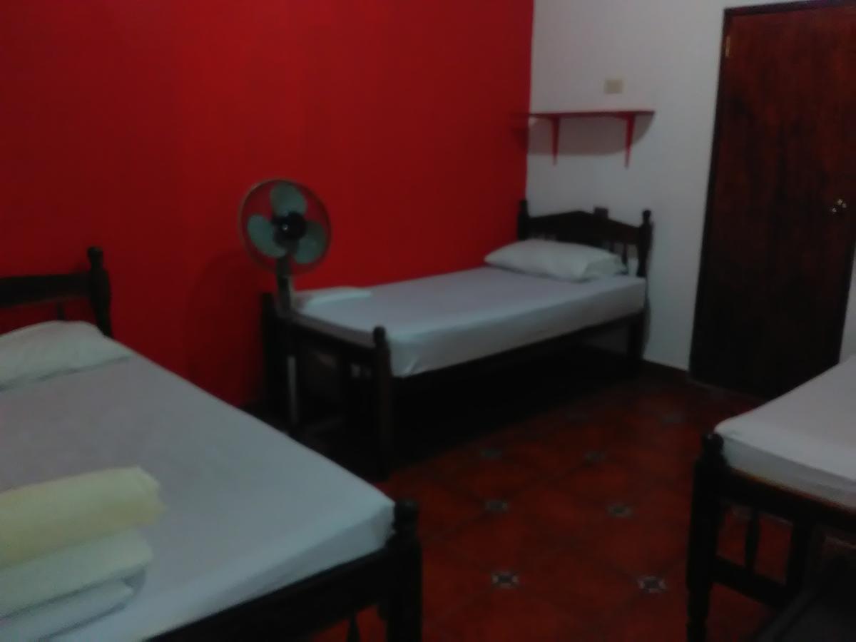 Hostal Casa Ivana Леон Екстер'єр фото
